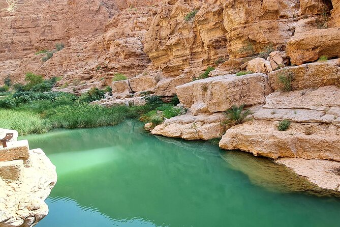 2-Days 1 Night Private Ras Al Hadd Tour - Wadi Shab requires real effort, then rewards it