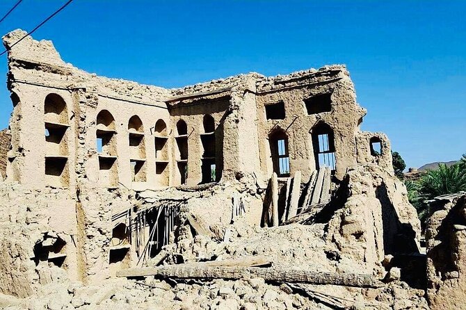 2 days and 1 night Private tour to Jebel Shams/Nizwa - Muscat - The overnight hotel and why one night helps