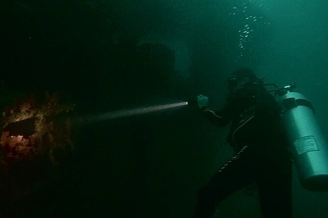 2 Hours Private Scuba Diving Activity in Qantab Beach - Your first 30 minutes: fitting gear and meeting the instructor