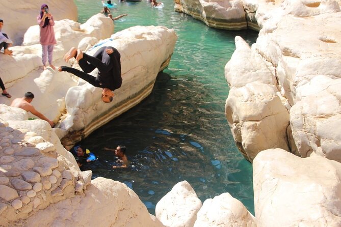 4 Days 3 Nights Package Oman Private Tour - What the $1,797.30 price covers