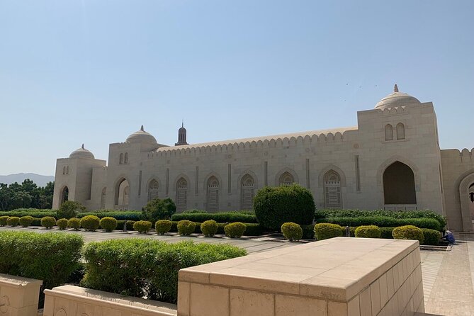 4-Hour Muscat City Tour Afternoon Till Evening - Al Alam Palace in old Muscat