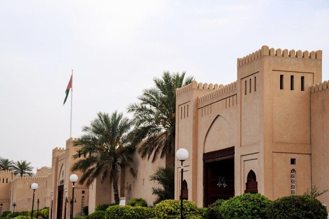 Amouage & Nizwa Full-Day Tour: Fort, Souq & Barakat Al Mouz - Who should choose this tour?