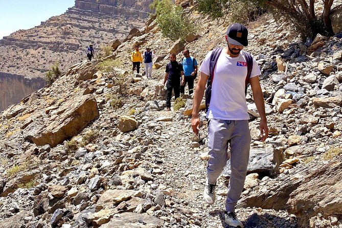 Balcony & Hidden Lake Jebel Shams Shared Trip - The four-hour Jebel Shams mountain stop