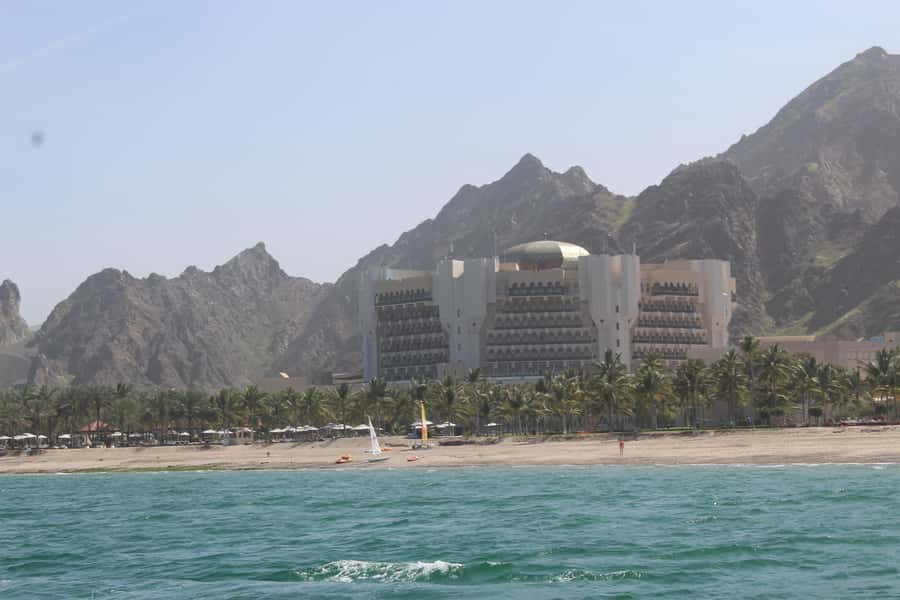 Coastal & Sunset Cruise in Muscat - Why a Muscat sunset cruise works so well