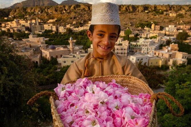 Damascus Roses - Discover the secrets of Al Jabal Al Akhdhar - What the guide adds to the experience