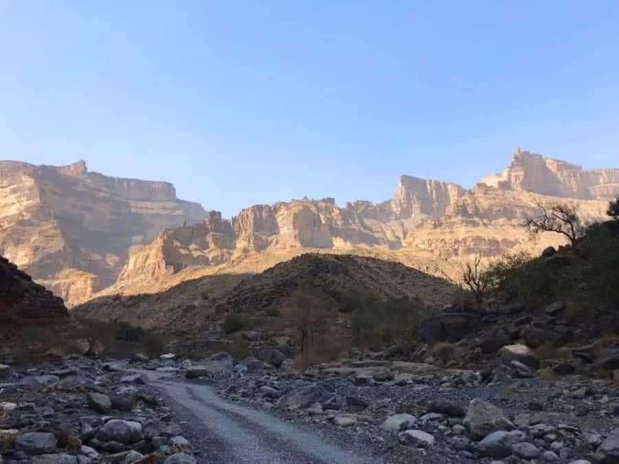 Day Trip to Jabal Shams, Wadi Nakhar, Misfat Al Abriyeen - Who should book this mountain day
