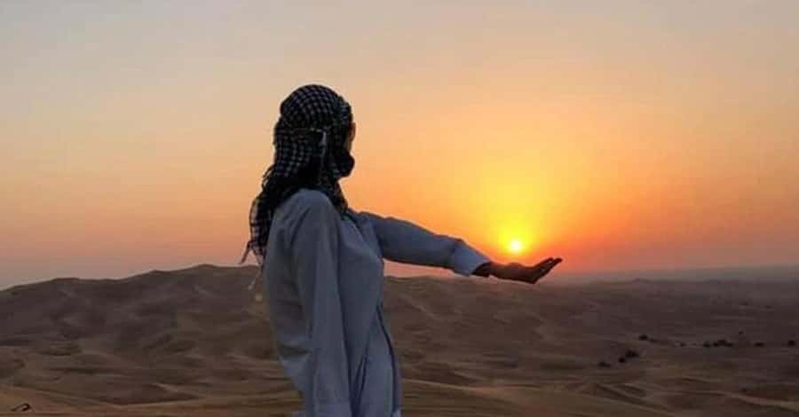 Desert Safari - Private 4WD car - Tanura, belly dance, and the evening show