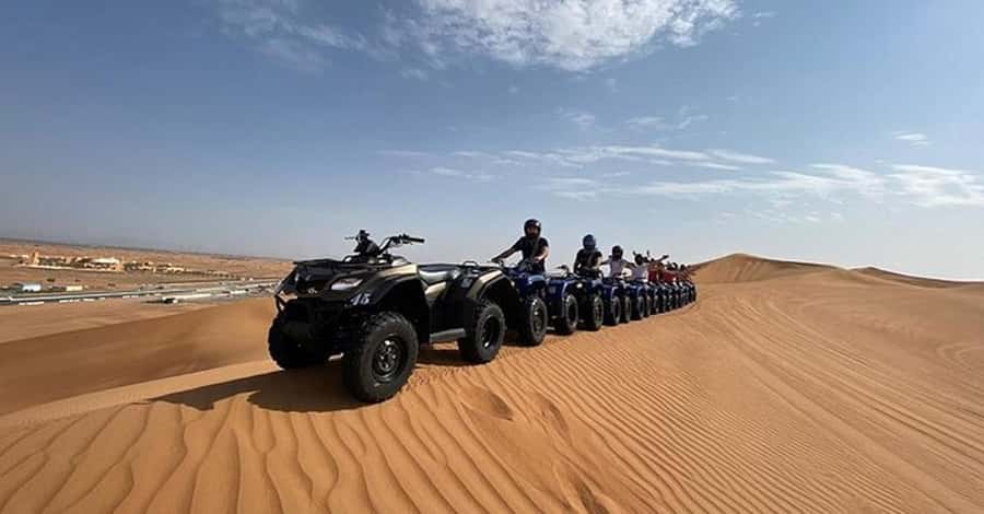 Desert Safari - Private 4WD car - The drive to Al Lahbab and the start of the desert