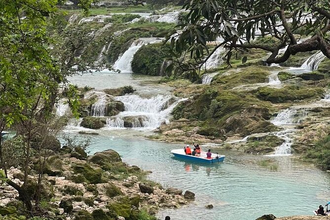 East of Salalah, Mountain Safari, Camels, Waterfall, White beach - Jabal Samhan delivers the big Dhofar view