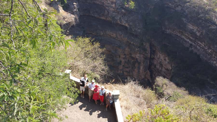 East Salalah Adventure: Nature, History, and Scenic Views - Mirbat Beach offers a change of pace