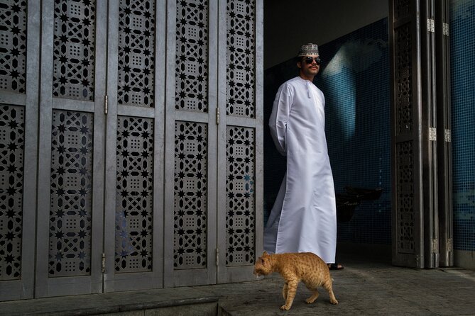 Enjoy a traditional Omani local style tour around Muscat - Key Points At A Glance