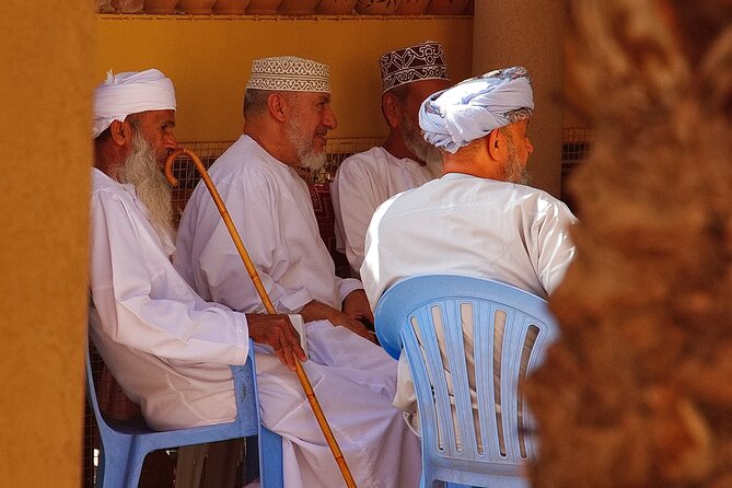 Enjoy the beauty of Fanja, Samail، Izki & Nizwa on a special trip - Birkat Al Mouz, palms, plantations, and mountain ruins