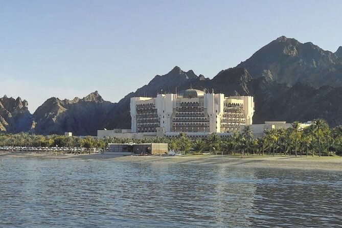 Evening Sunset Dhow Cruise Tour - Muscat - Who will enjoy this evening on the water?