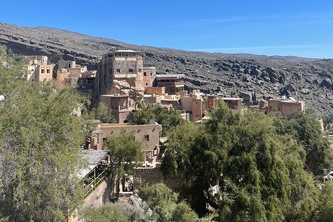 Exploring Oman - Nizwa Souq, Misfah Al Arbyeen - Lunch, comfort, and what to bring
