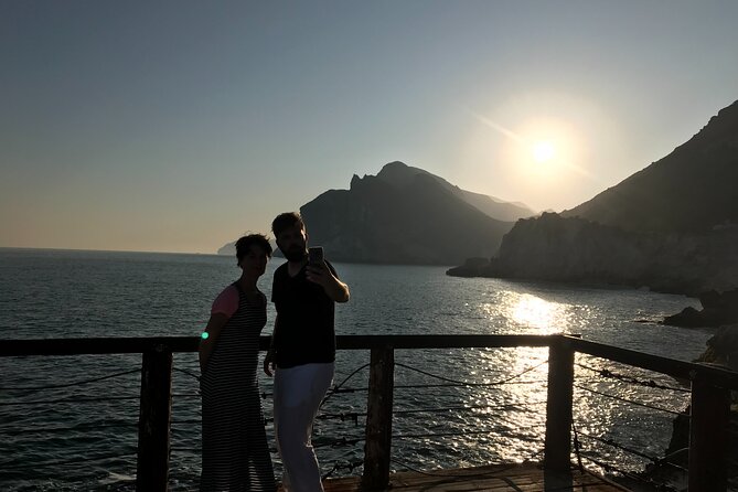 Fazayah Beach Excursion: A Coastal Escape to Salalah's Hidden Gem - A short walk along the Frankincense Trail