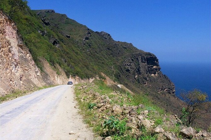 Fazayah Beach Excursion: A Coastal Escape to Salalah's Hidden Gem - Marneef Cave, a short stop with unusual rock shapes
