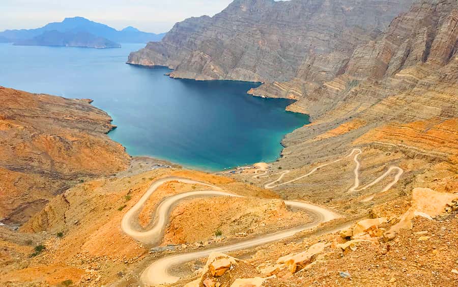 From Dubai: Musandam Khasab Tour with Boat Trip and Safari - The 6:00 AM Pickup and the Long Road North