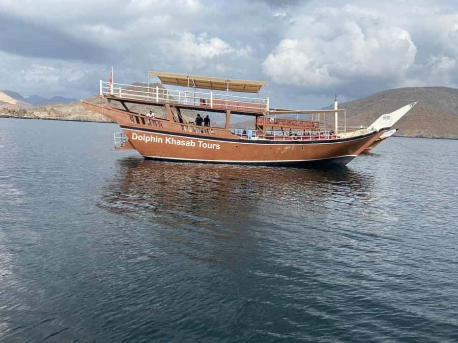 From Khasab: Fjords of Musandam Dhow Cruise & Buffet Lunch - Telegraph Island and Seebi Island swim stops