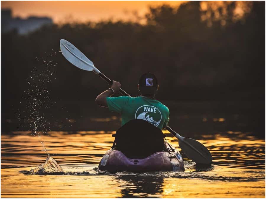 From Muscat: Al Qurum Beach Sunset Kayaking Experience - Key points to know before booking
