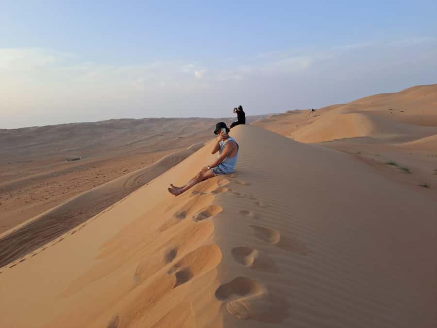 From Muscat: Guided Overnight Desert Camp Tour - Sunrise, breakfast, and a slower second day
