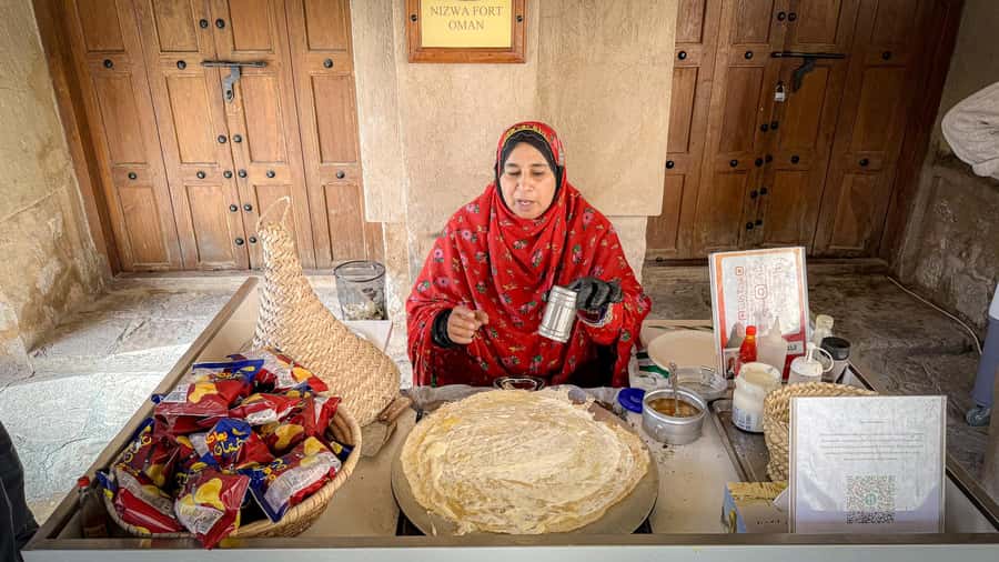 From Muscat: Nizwa and Jebel Akhdar Tour with Lunch - Lunch in the mountain area