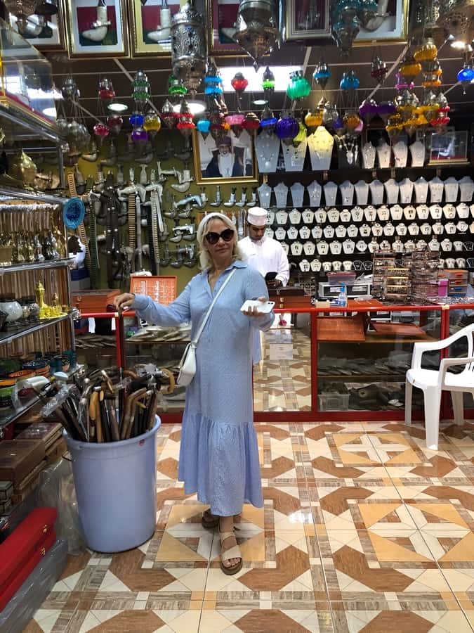 From Muscat: Nizwa and Oman's Historical Gems Tour - The guides are the tour’s strongest asset