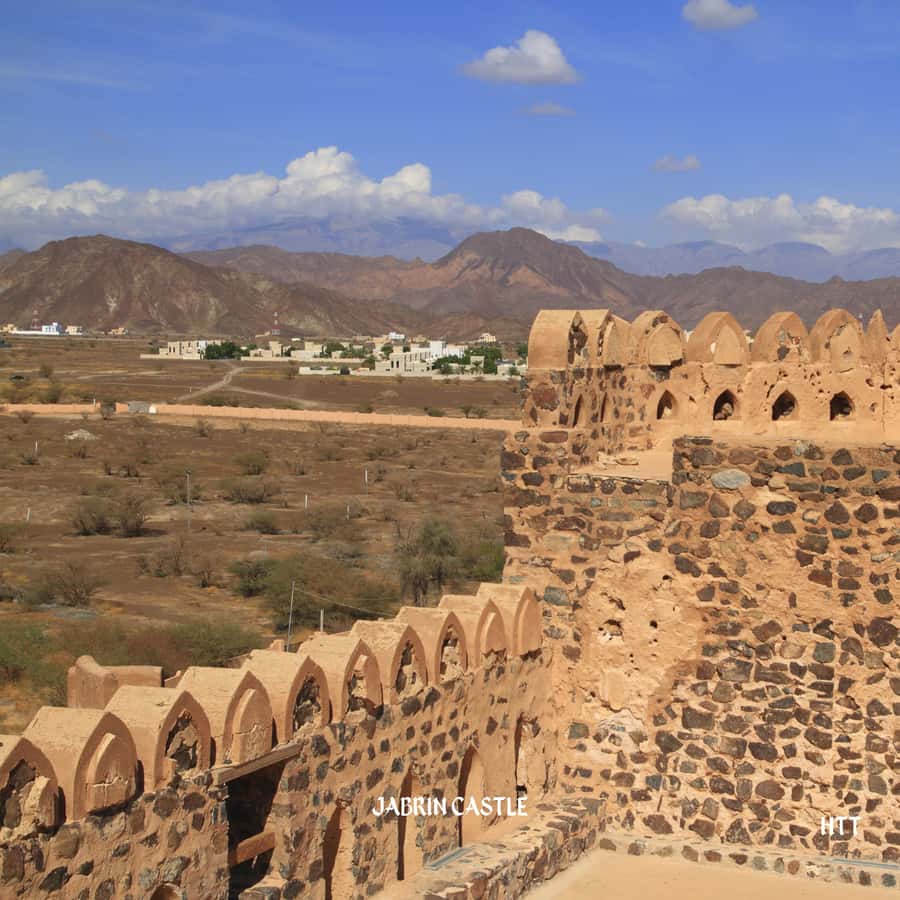 From Muscat: Nizwa, Bahla, and Jabrin Tour with Forts - Jabrin Castle and its decorated interiors
