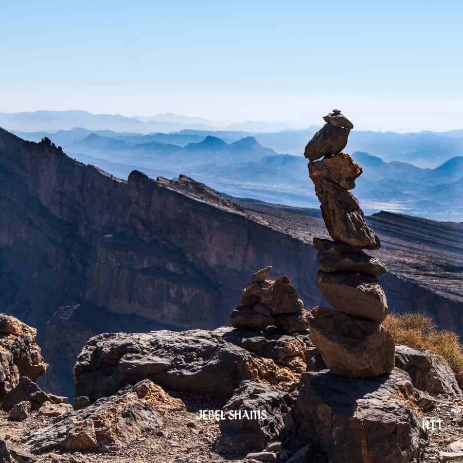 From Muscat: Nizwa Day Trip with Grand Canyon - Jebel Shams: the day’s wide-angle finish