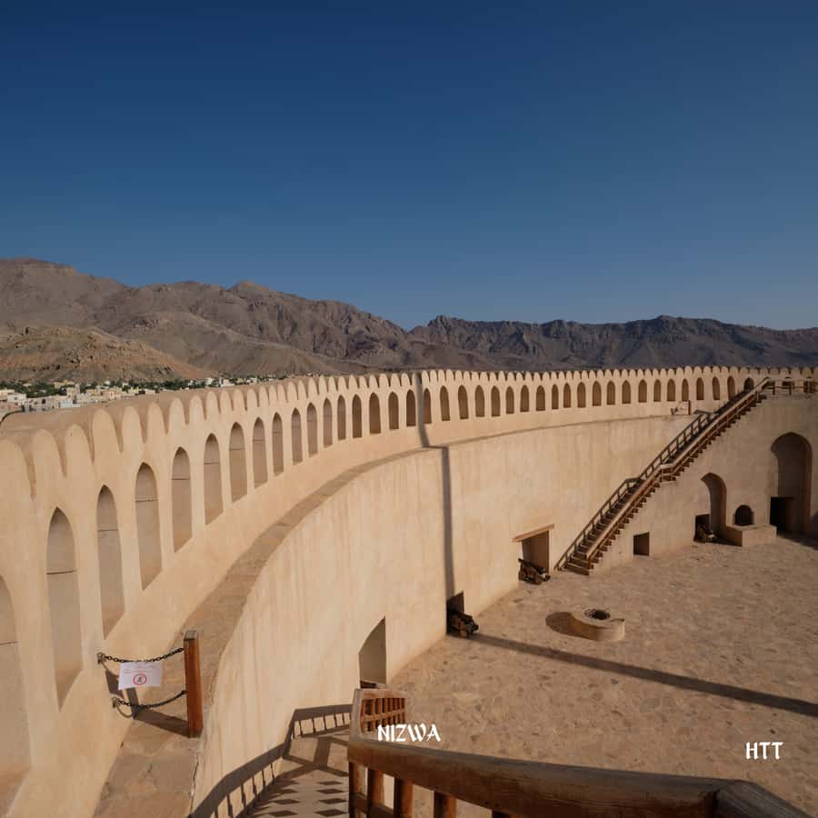 From Muscat: Nizwa Day Trip with Grand Canyon - Nizwa Souq: a quick look at Oman’s market culture