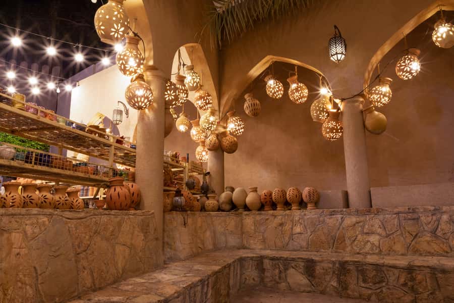 From Muscat: Nizwa Guided Tour with Optional Overnight Stay - What the guide adds to the visit
