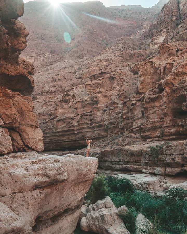 From Muscat:Private Wadi Shab and Bimmah SinkHole Tour - Key points to know before booking