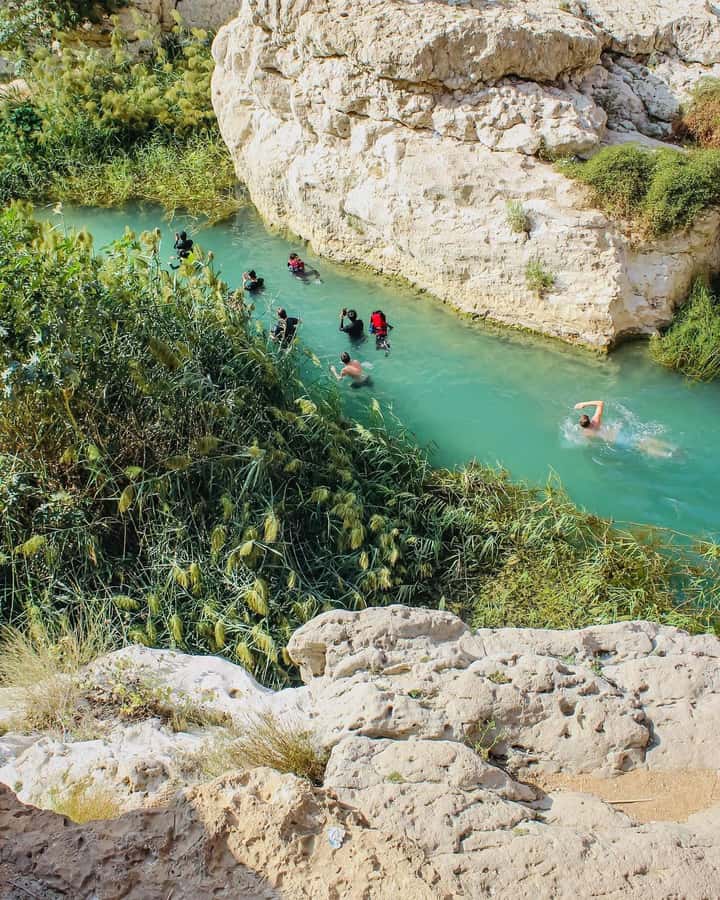 From Muscat:Private Wadi Shab and Bimmah SinkHole Tour - Booking, refunds, and communication