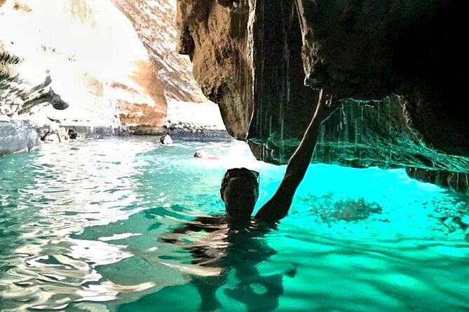Full Day Group Tour to Wadi Shab Bimmah Sinkhole and Fins Beach - Why Wadi Shab deserves most of your day