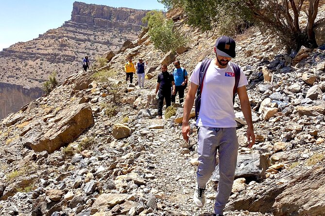 Full Day Guided Tour to Balcony Walk and Hidden Lake With Pickup Included - Sab Bani Khamis and the human side of the canyon