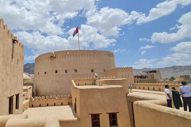 Full-Day Nizwa Fort, Bahla Fort and Jabreen Castle Private Tour - Why this Muscat to Nizwa day trip works