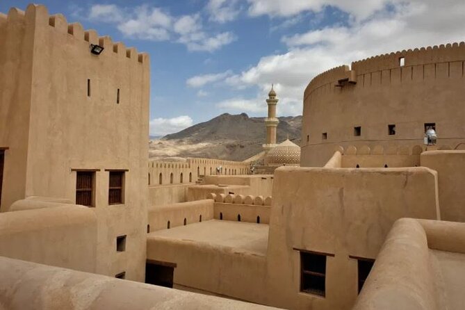 Full-Day Nizwa Fort, Bahla Fort and Jabreen Castle Private Tour - Who should book this fort tour?