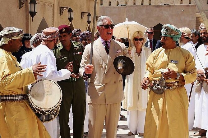 Full Day Nizwa & Jebel Akhdar Guided Tour - Four details that shape the day