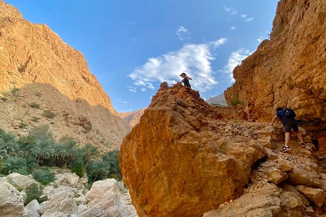 Full Day Tour in Wadi Shab - Fins Beach and the final coastal views