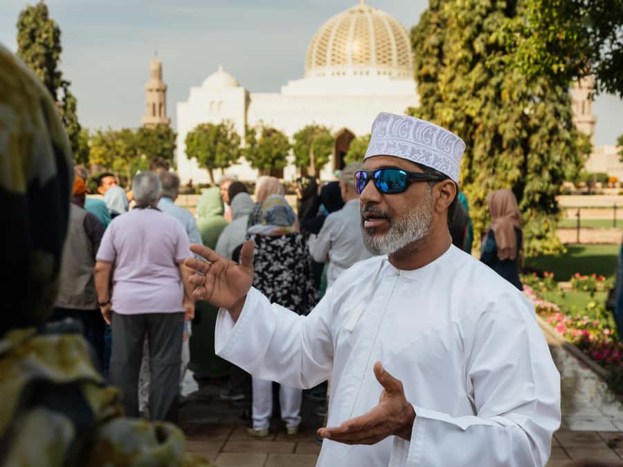 Guided Walking Tour of Sultan Qaboos Grand Mosque in Muscat - Why this mosque deserves a place in your Muscat plans