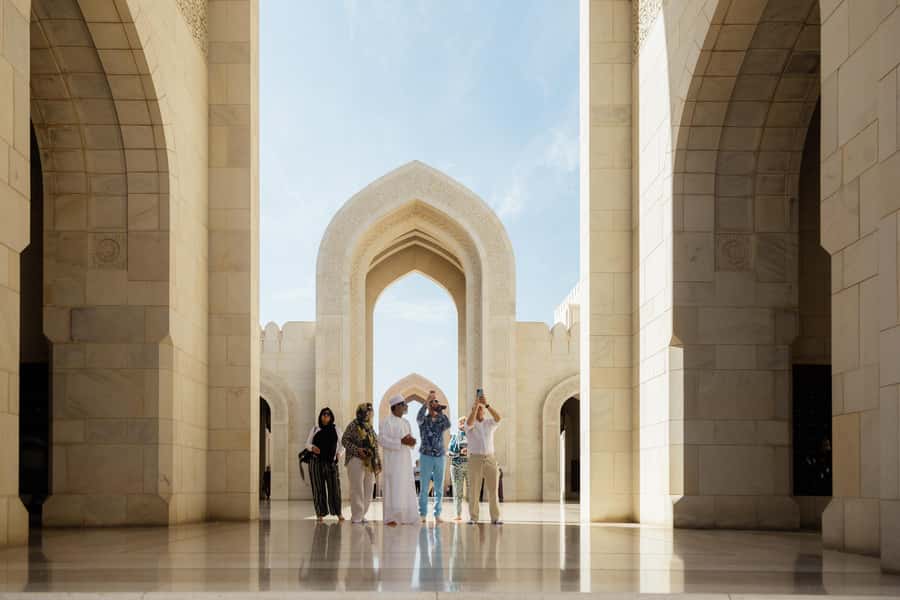 Guided Walking Tour of Sultan Qaboos Grand Mosque in Muscat - Meeting your guide at the central gate