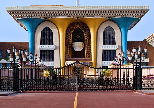 Half-Day Private Muscat City Tour- with a local guide - Shati Al Qurum brings a taste of ordinary Oman