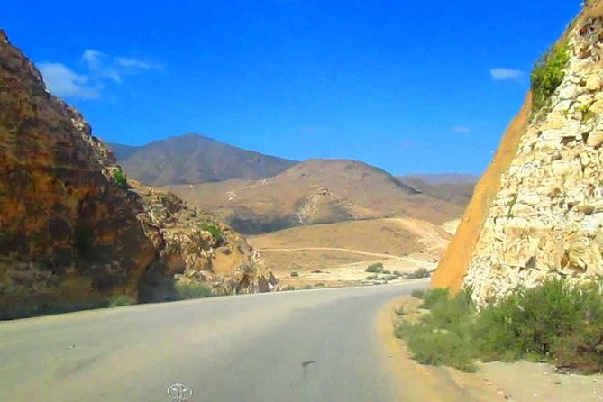 Half Day Tour of Salalah : Best of West - Bird sanctuaries and the road toward Yemen