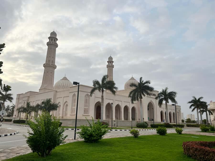 Historical Salalah City Tour with Culture, Food & Shopping - Key points at a glance