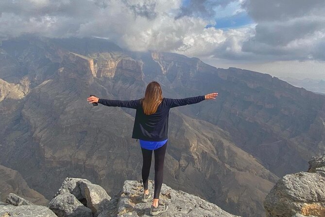 Jabal Shams Food Tour - Omani Halwa, Coffee, and the Long Return
