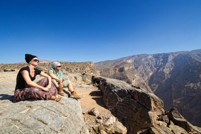 Jebel Shams Day Trip: The Grand Canyon of Oman - Reaching Jebel Shams and the Grand Canyon view