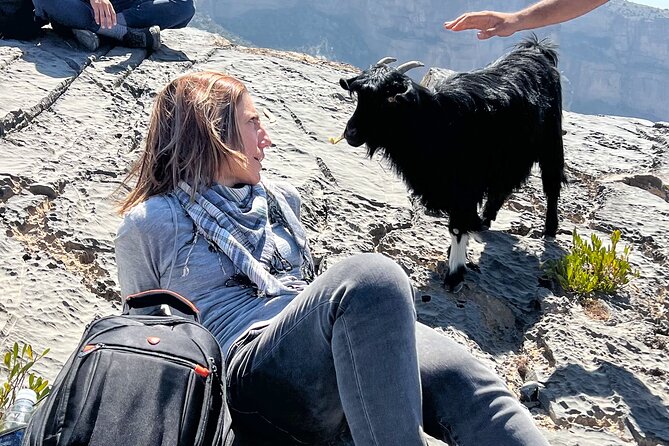 Jebel Shams summit W4 - Is $600 good value?
