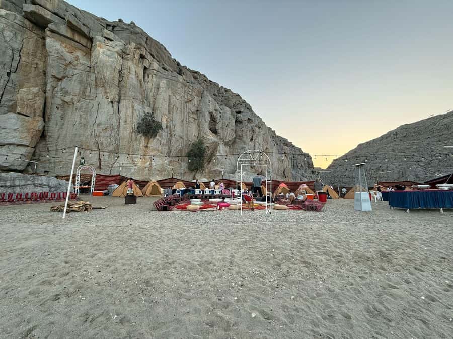 Khasab: Beach Camping with Full Day Cruise with full board - Breakfast by the Gulf of Oman