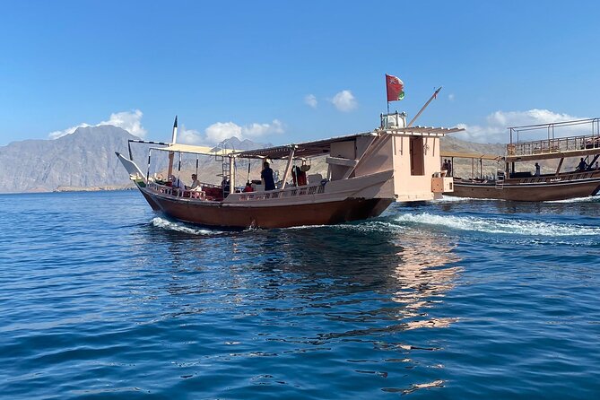 Khasab Dhow Cruise To Musandam Fjords With Lunch Onboard - Settling into an Omani dhow