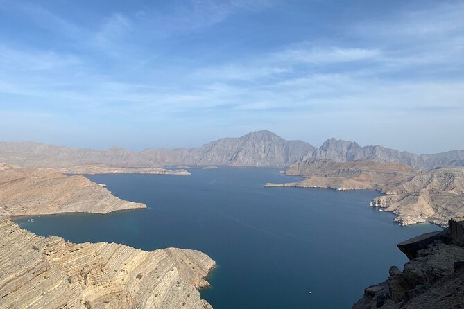 Khasab Dhow Cruise To Musandam Fjords With Lunch Onboard - Crew service and the feel of the day
