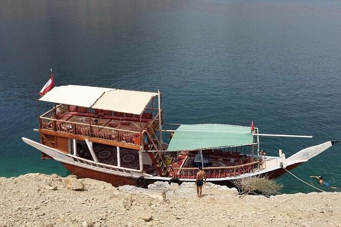 Khasab Dhow Cruise To Musandam Fjords With Lunch Onboard - Meeting the boat at 9:30 am